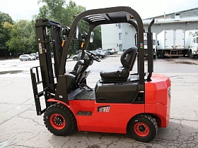 Дизельный погрузчик EP CPCD15T8